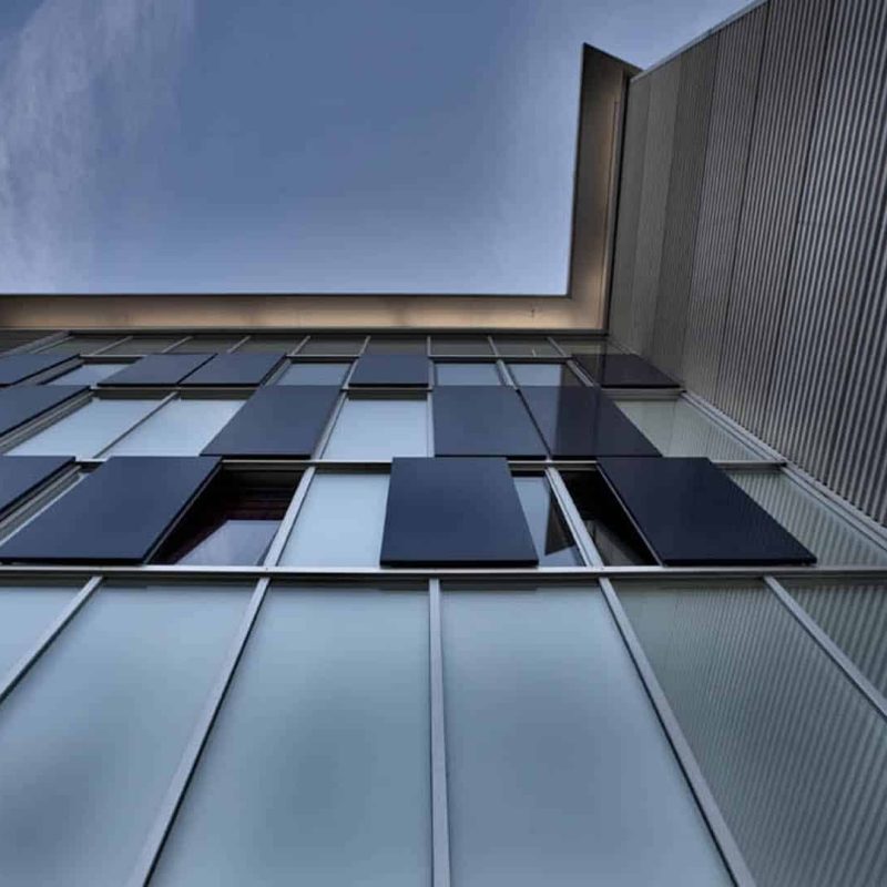 Applicazione Sun Shadin Steelium in un edificio a Brescia, Italy